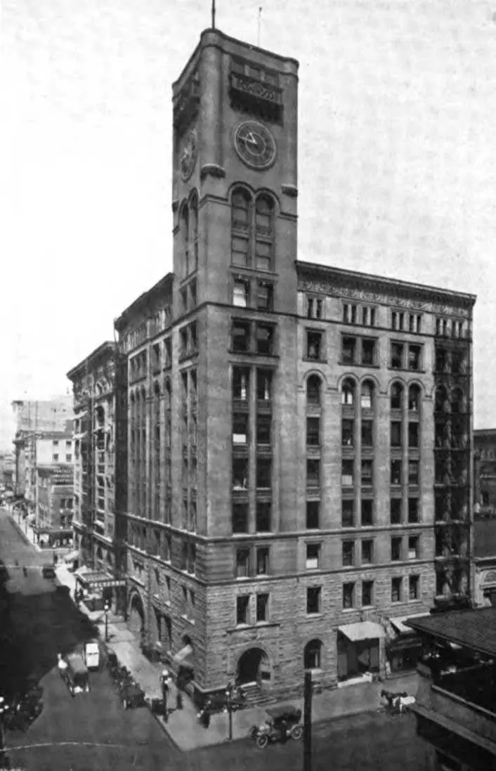 Historic photo of the Oregonian Building c 1861